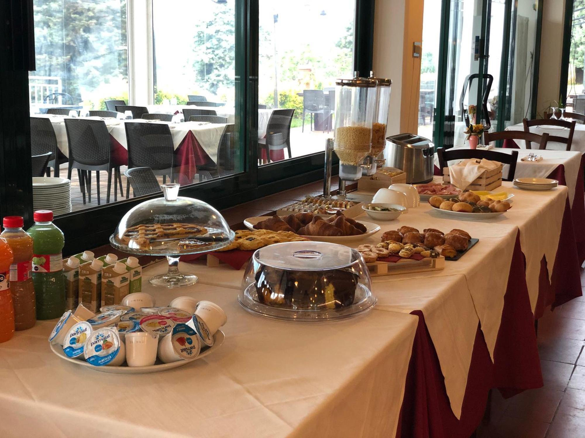 Casablanca Hotel Civitanova Marche Kültér fotó