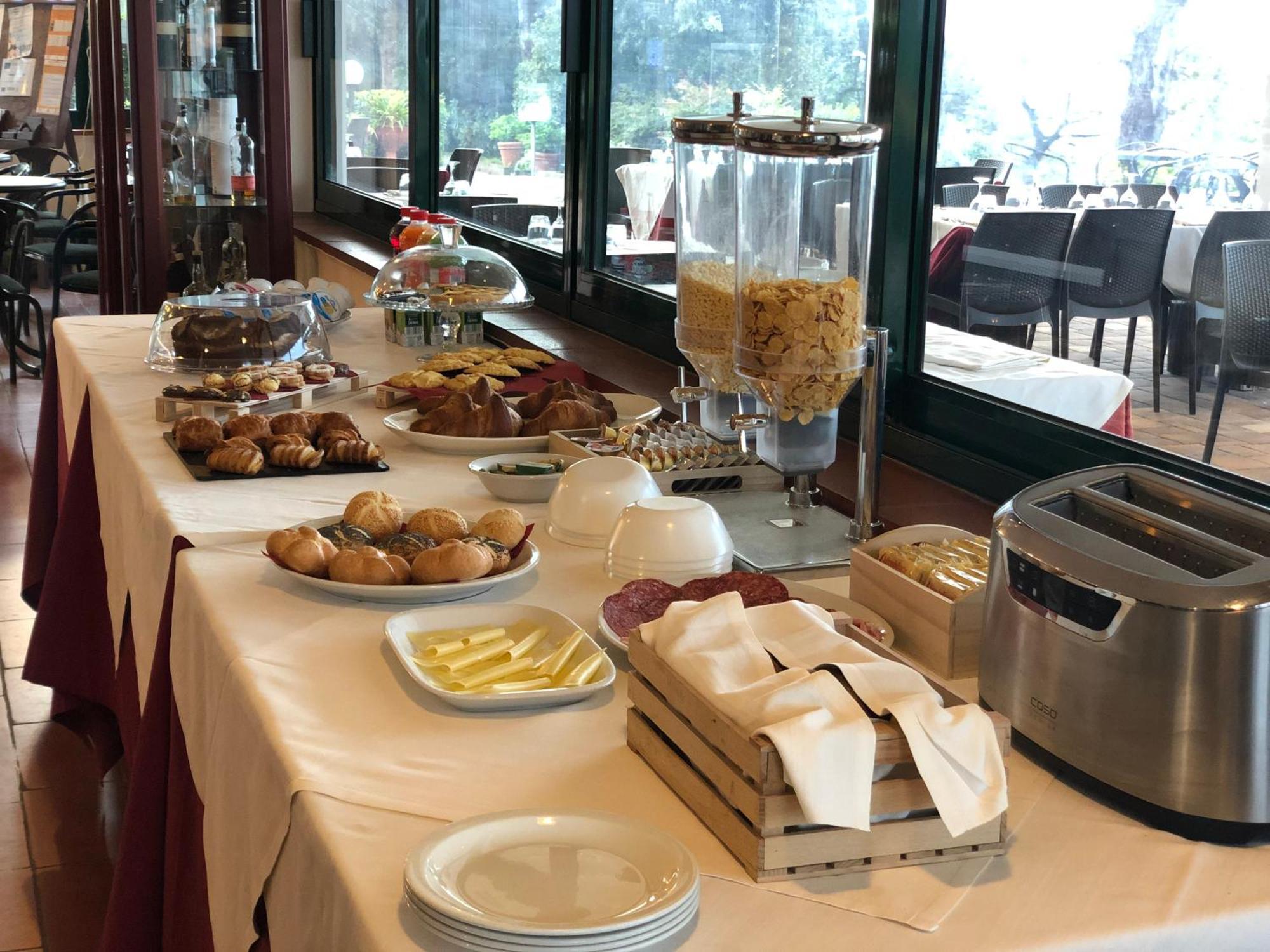 Casablanca Hotel Civitanova Marche Kültér fotó